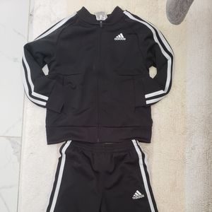 Adidas tracksuit size 4T